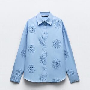 NWOT Zara rubberized embroidered poplin blouse. Size Medium.